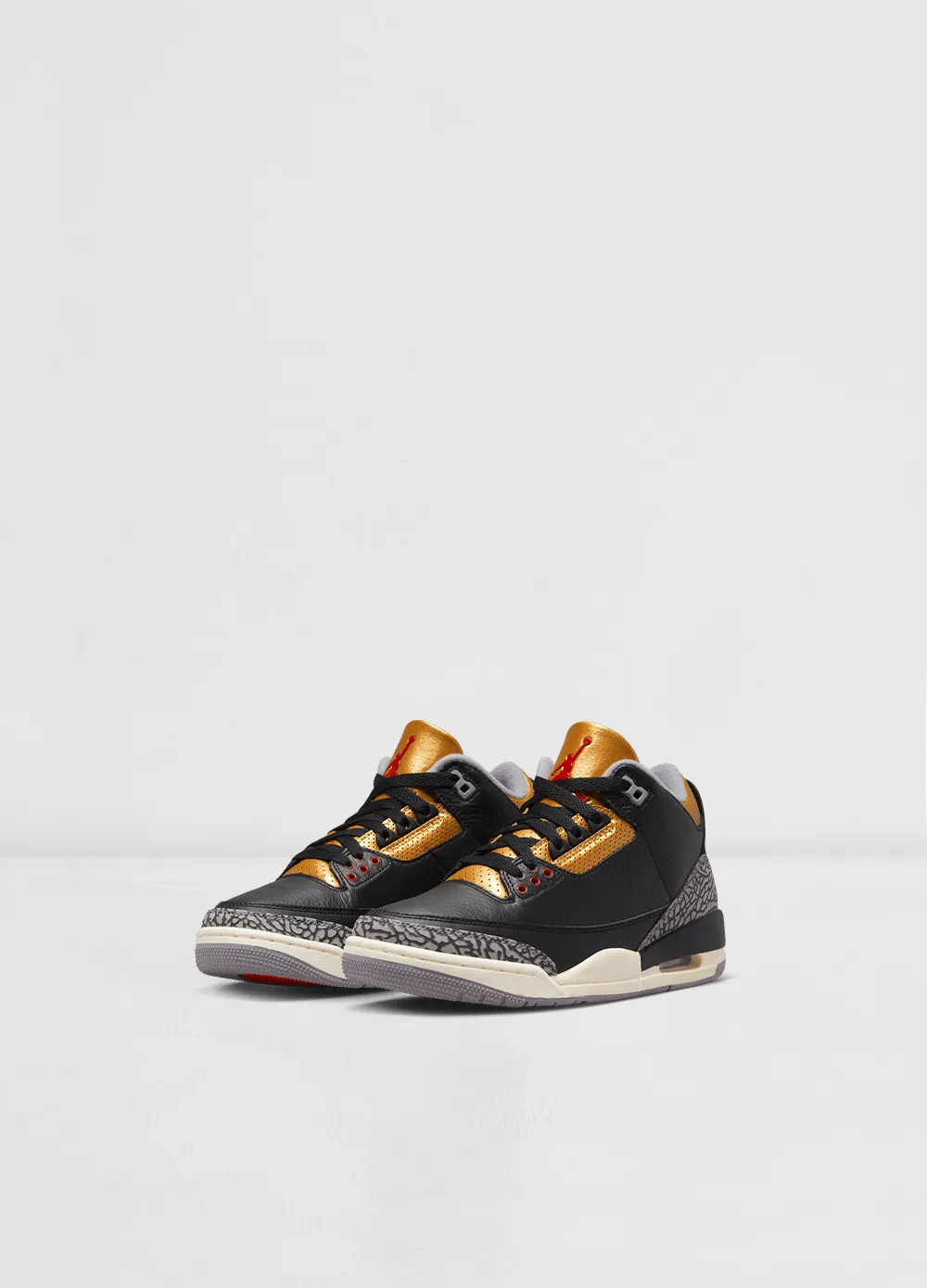 Air Jordan 3 Retro Sneakers