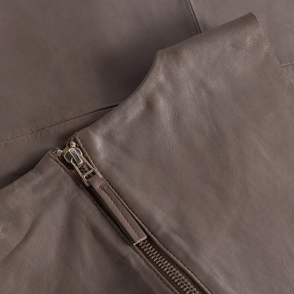 Beautiful and timeless Shade top / 51076 - Latte