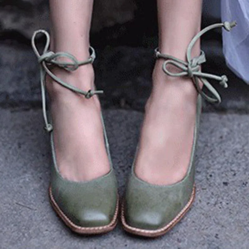 elveswallet Elegant Chunky Heel Lace-up Pumps