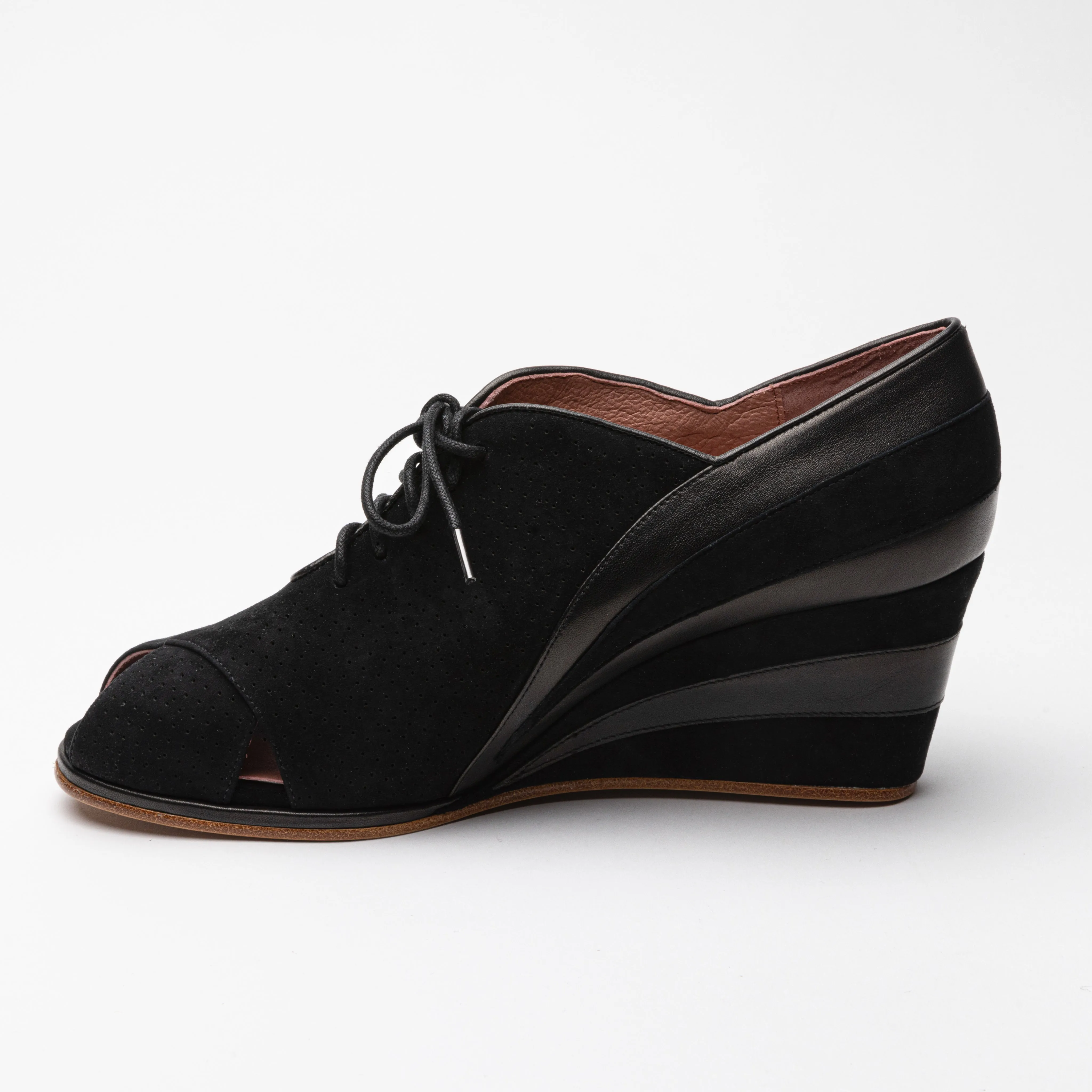 Esme Women's 1930s Wedges (Black/Black)