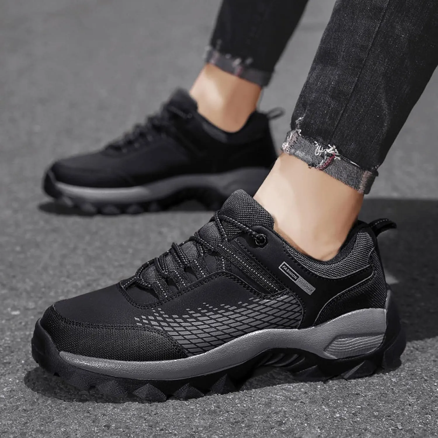 Fashion Sneakers Comfortable 2022 Men's Outdoor Hiking Shoes Ultra Light Casual Sports Round Toe Comfortable Fashion
