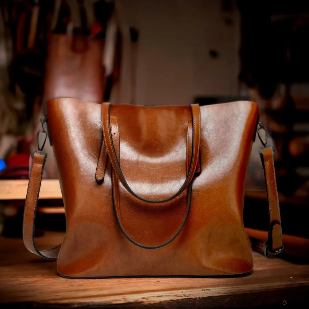 Isla | Timeless Vintage Shoulder Bag