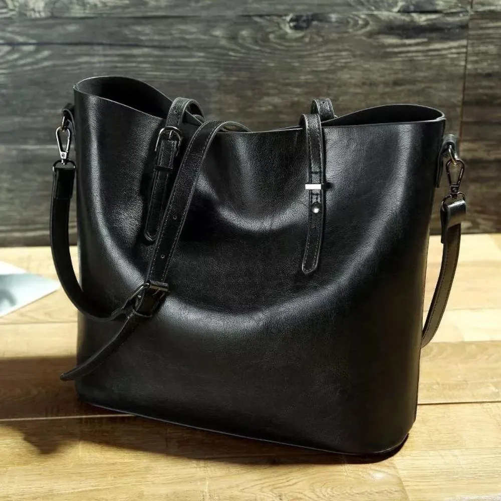 Isla | Timeless Vintage Shoulder Bag