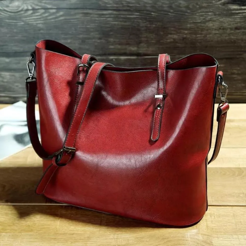 Isla | Timeless Vintage Shoulder Bag