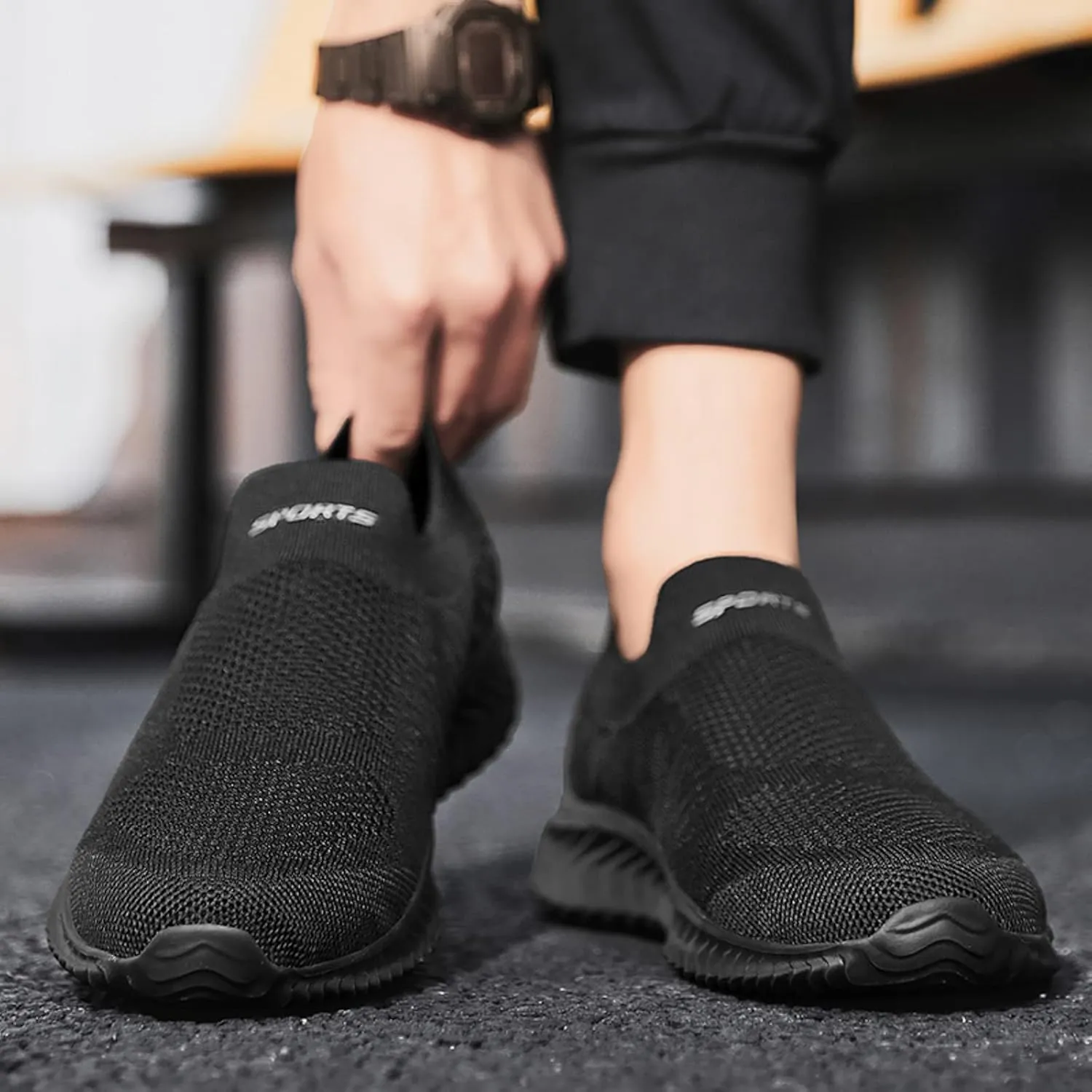 Mens Slip On Men Sports Shoes Summer New Pattern Fashion Simple Solid Mesh Breathable Comfortable Non Slip On
