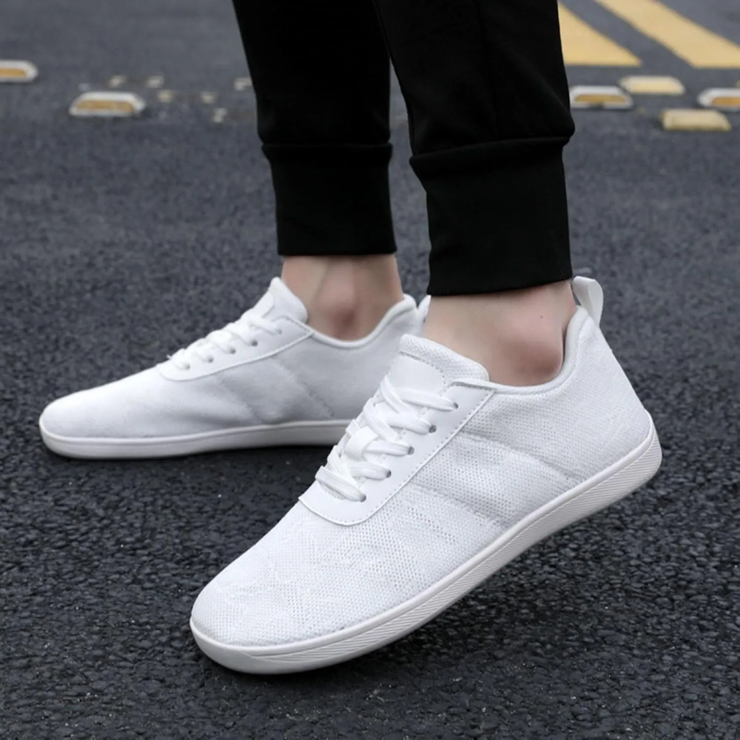 Men's Slip Shoes Foreign Trade New Flying Weaving Mesh Breathable Coples Shoes Round Head Low Top Soft Bottom