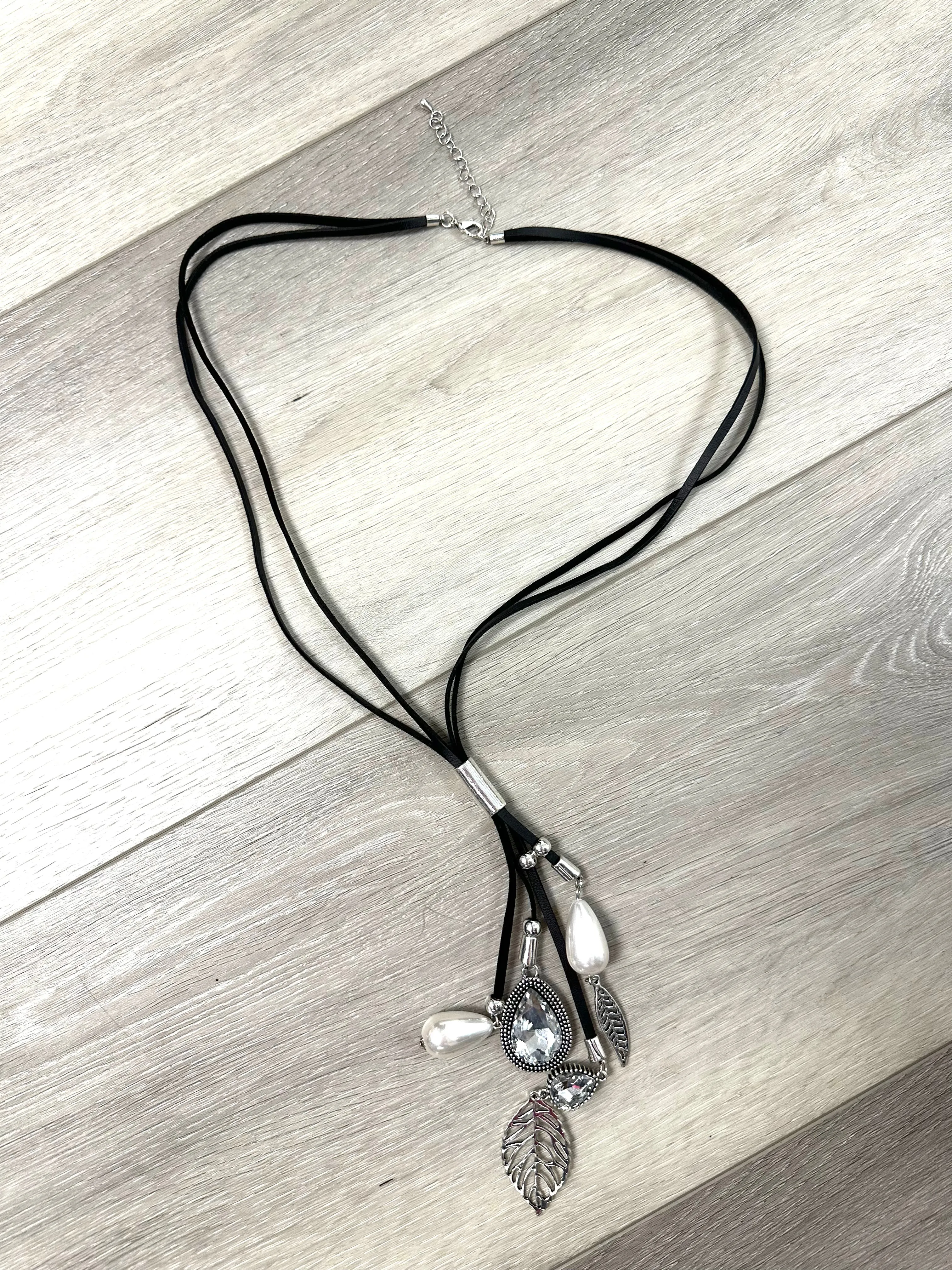 Pearl and Leather Lariat