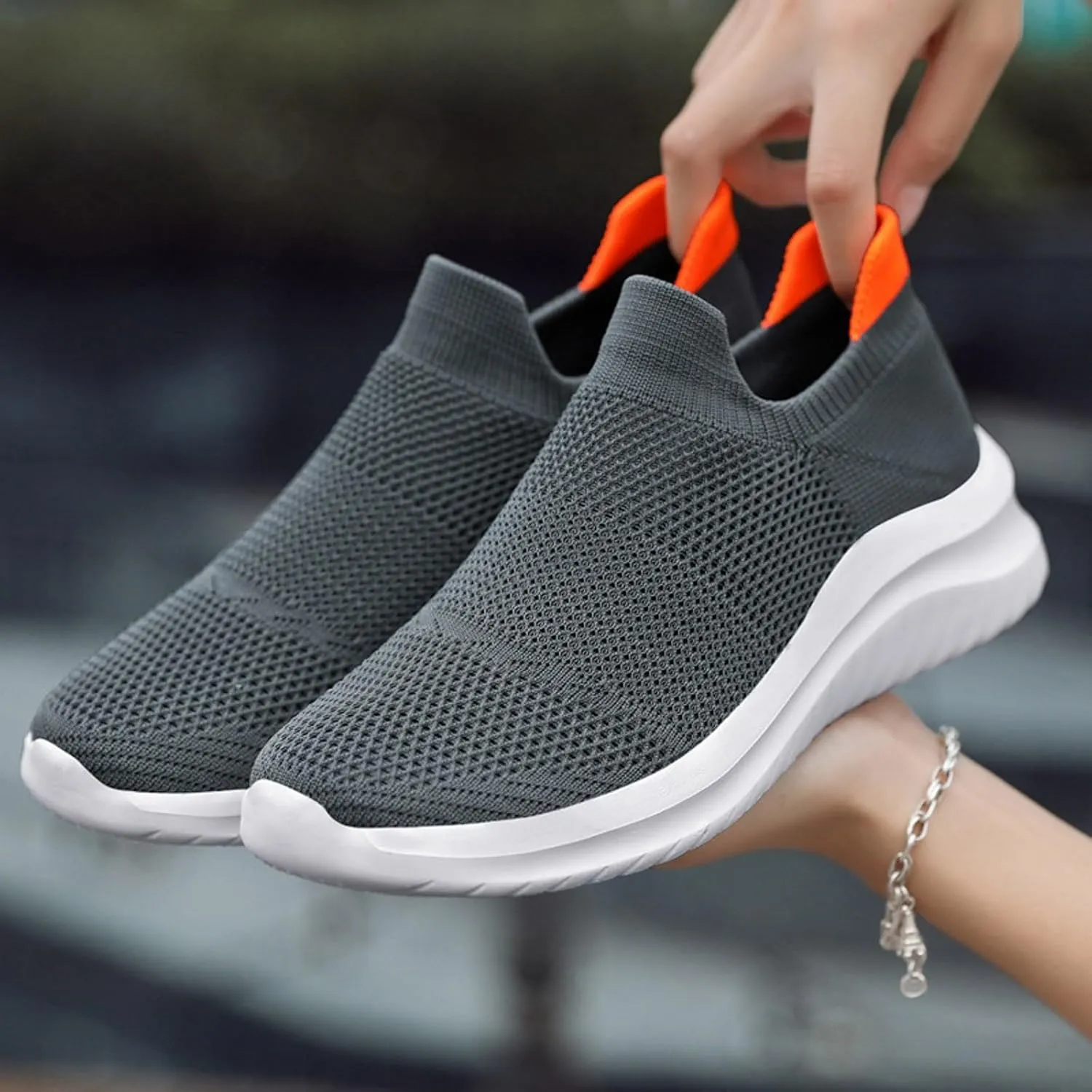 Stylish and Comfortable Mesh Breathable Soft Soled Casual Sneakers for Men and Women Alike. Women Athletic Shoes