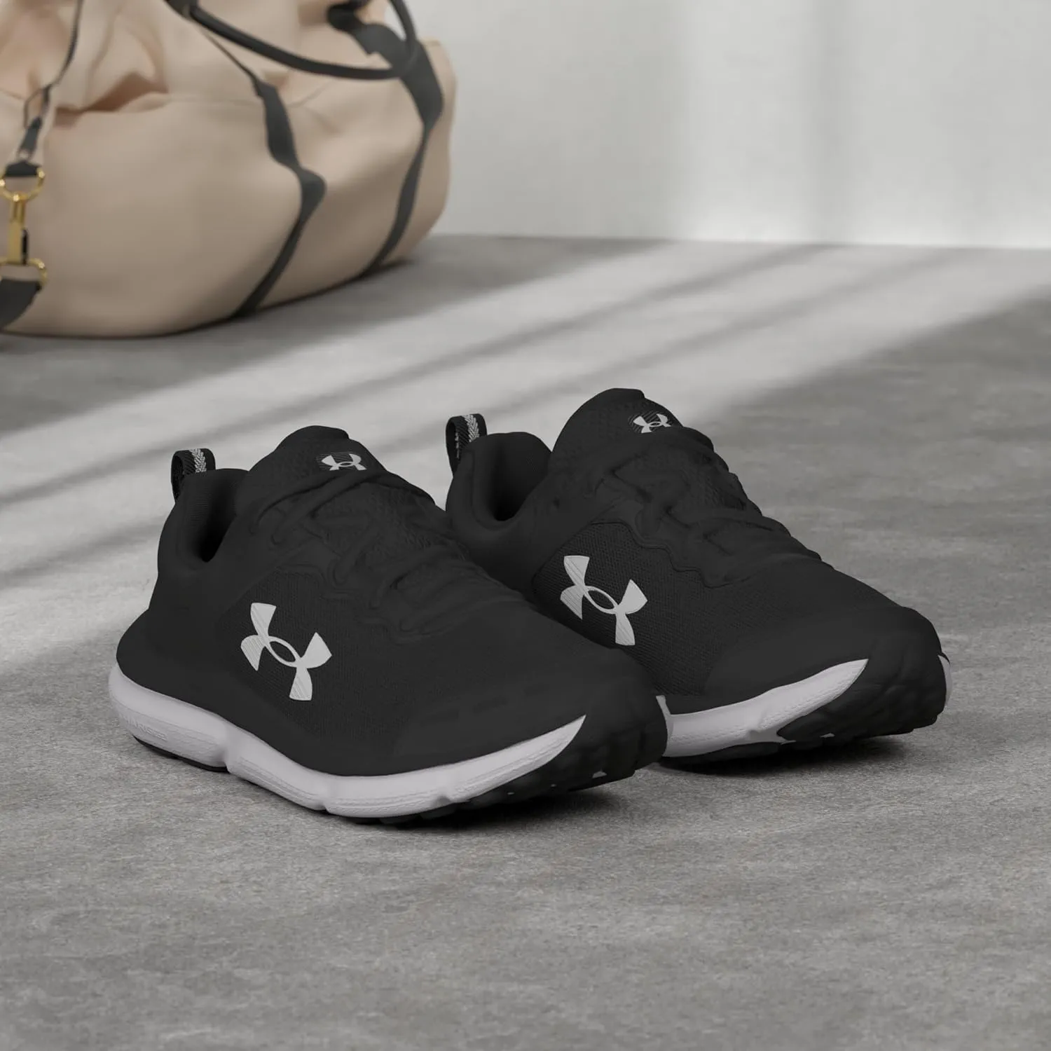 Under Armour Women's Charged Assert 10