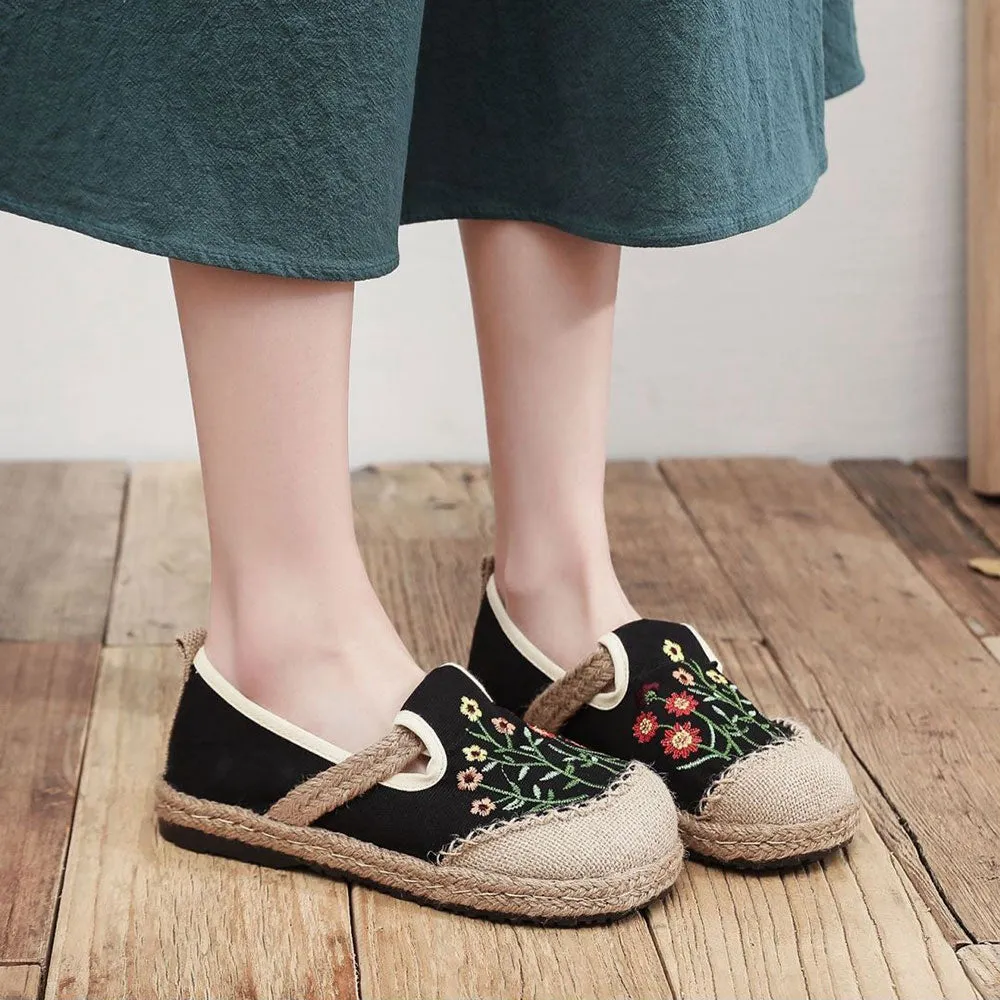 Veowalk Flowers Embroidered Women Handmade Linen Canvas Slip-On Loafers Comfortable Low Top Sneakers