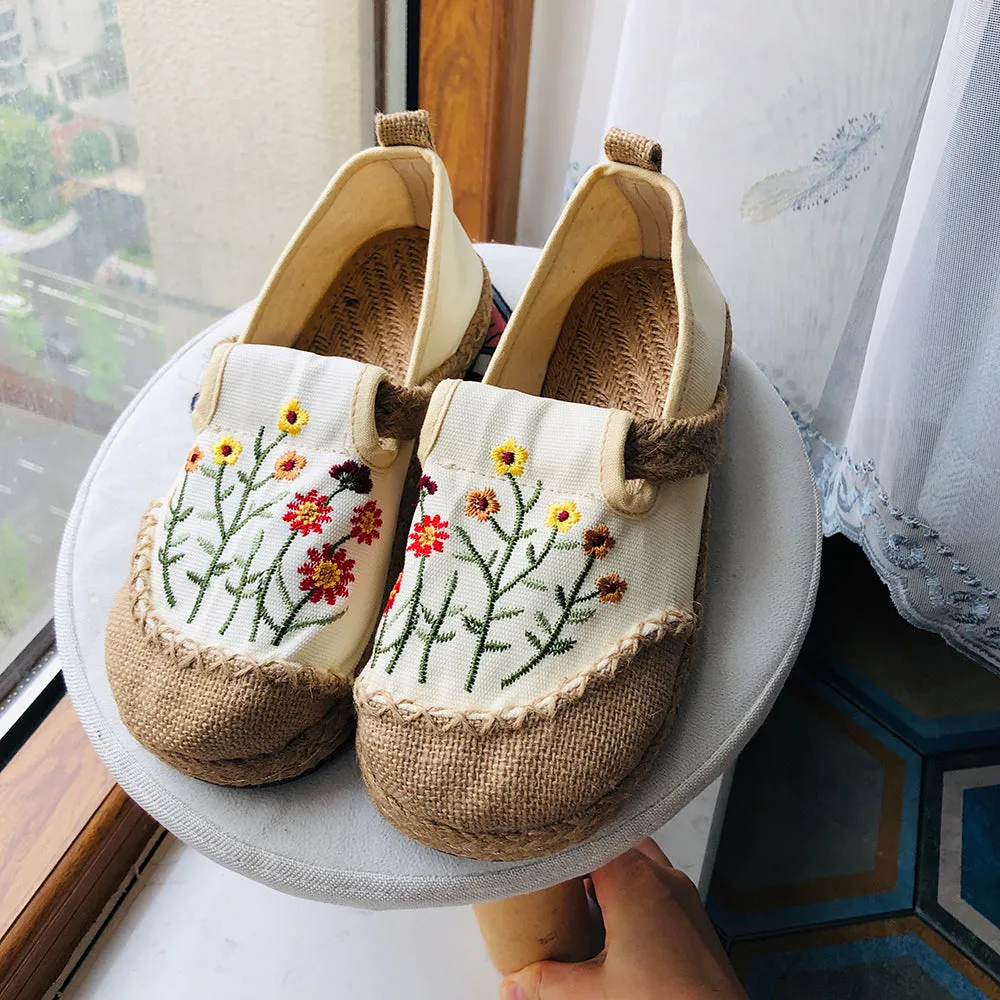 Veowalk Flowers Embroidered Women Handmade Linen Canvas Slip-On Loafers Comfortable Low Top Sneakers