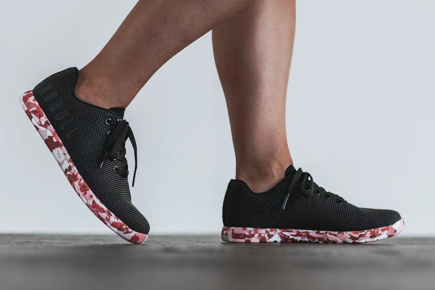 WILD BERRY TRAINER (WOMEN'S)