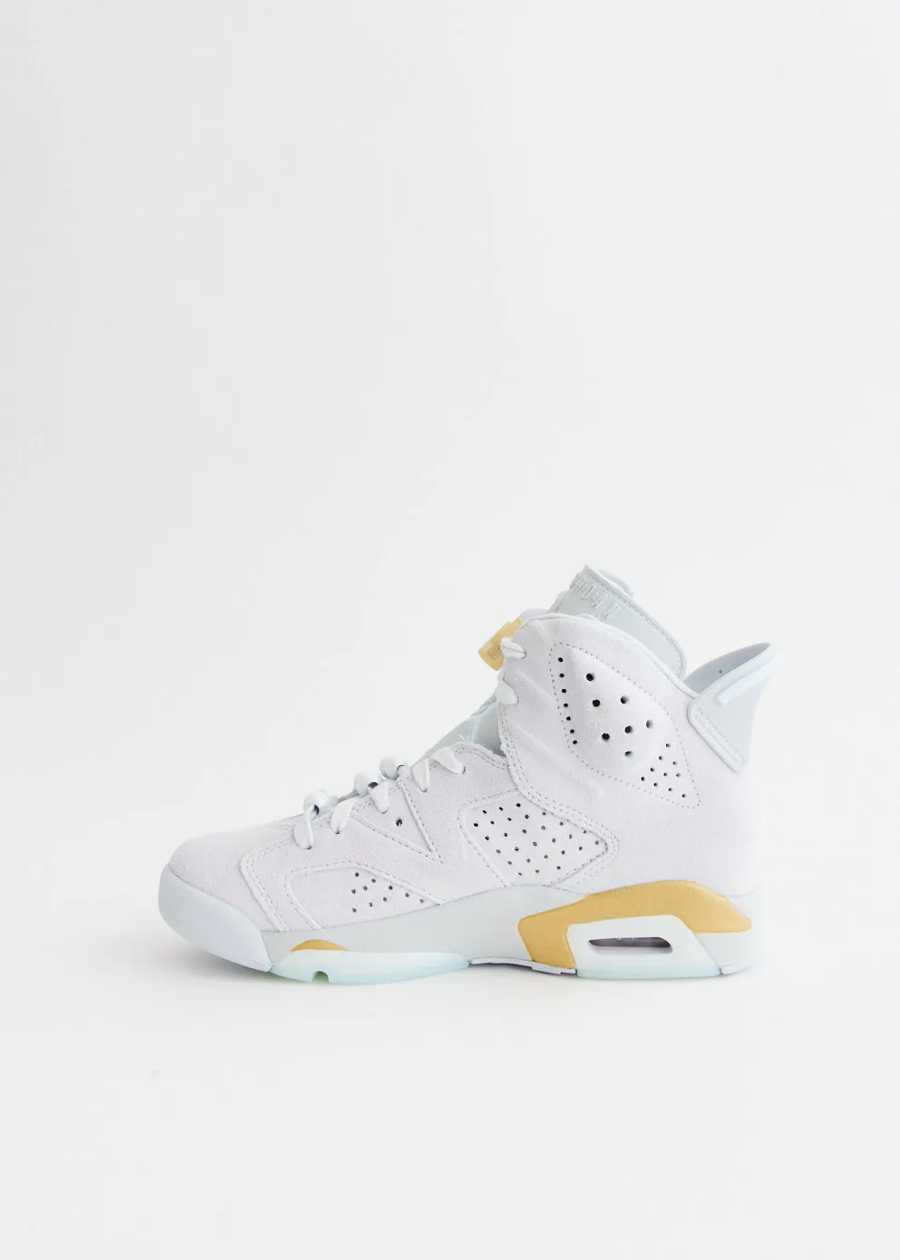 Women's Air Jordan 6 Retro 'Pearl' Sneakers