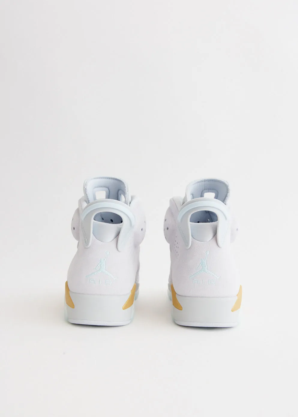 Women's Air Jordan 6 Retro 'Pearl' Sneakers